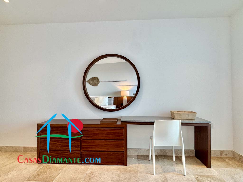 Ocean Front PH 906 - Recámara cinco 5